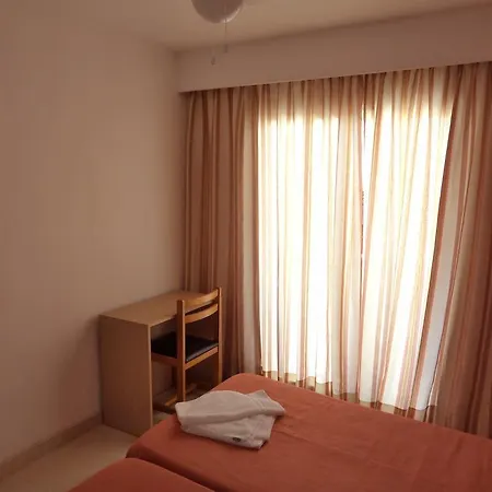 Отель Casthotels Leblon 3*