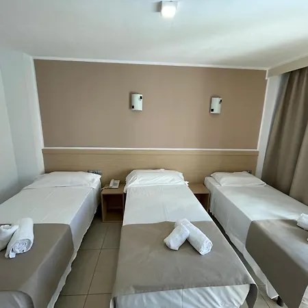 Casthotels Leblon Отель 3*