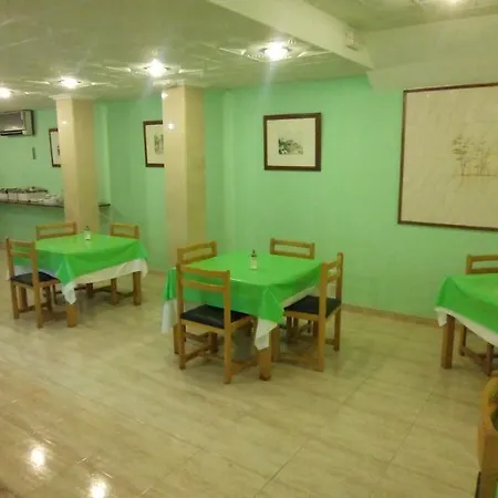 Отель Casthotels Leblon 3*